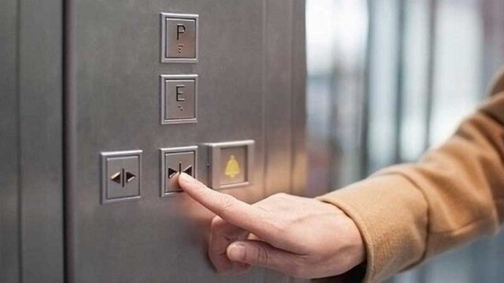 تعمیر قفل درب آسانسور